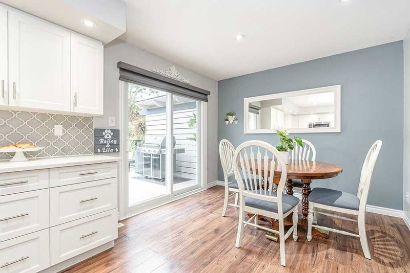 16 Wales Ave N, Adjala-Tosorontio, L0M1J0 | Image 2