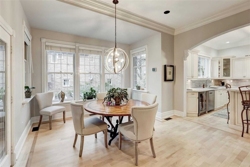 5 Humberview Dr, Vaughan, L4H1B1 | Image 2