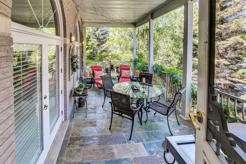 5 Humberview Dr, Vaughan, L4H1B1 | Image 3