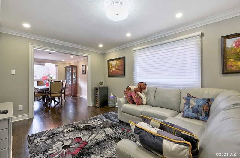 48 Havagal Cres, Markham, L3P7E8 | Image 3