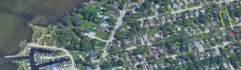 310 Terrace Dr, Georgina, L4P 2Y8 | Image 2