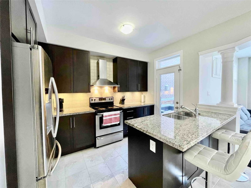 109 Alex Campbell Cres, King, L7B0C1 | Image 2