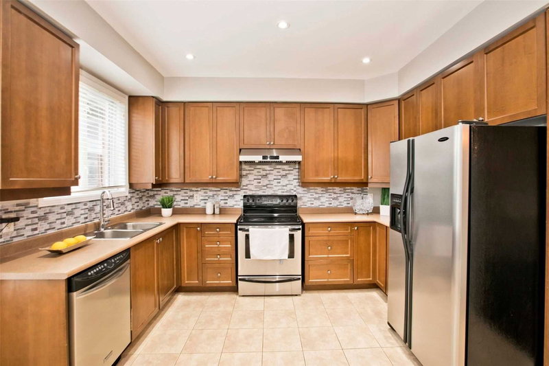 53 Michelina Terr, Markham, L6B0B3 | Image 2