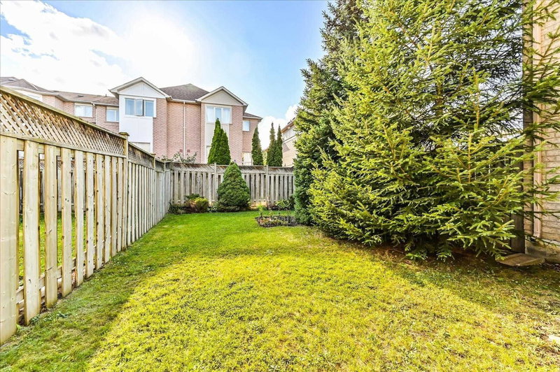 90 Bridlepath St, Richmond Hill, L4S1S2 | Image 3