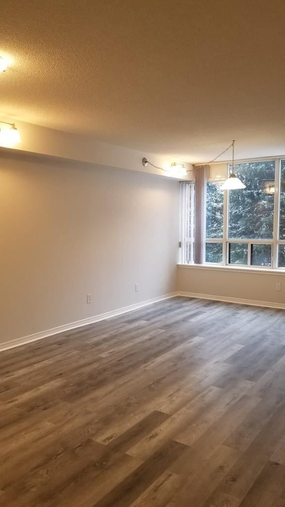 205 - 81 Townsgate Dr, Vaughan, L4J8E6 | Image 2