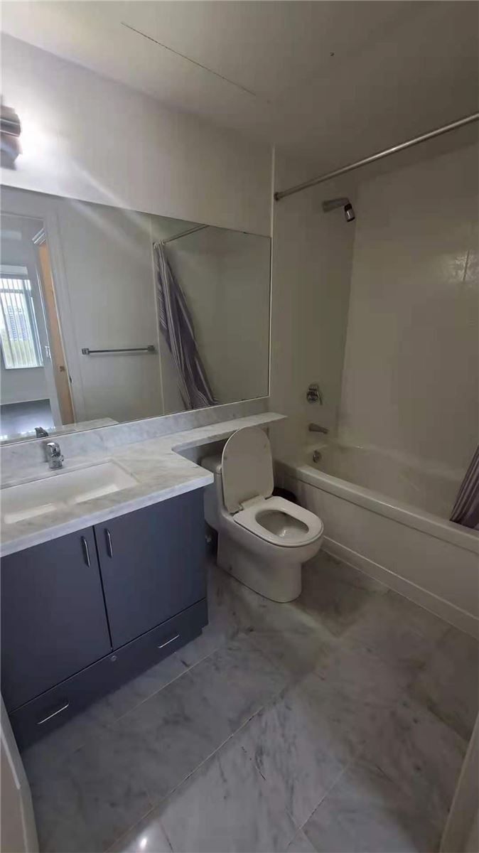 904 - 131 Upper Duke Cres, Markham, L6G0C9 | Image 3