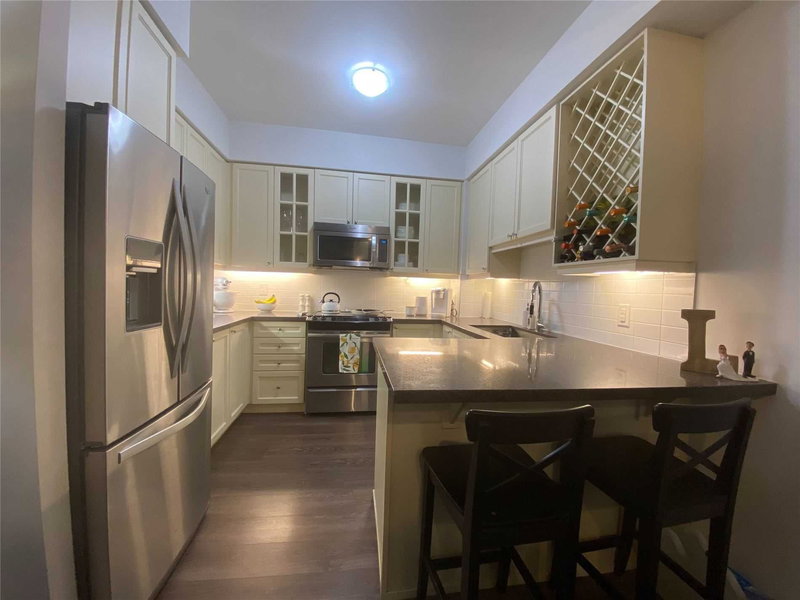 315 - 12 Woodstream Blvd, Vaughan, L4L8C3 | Image 3