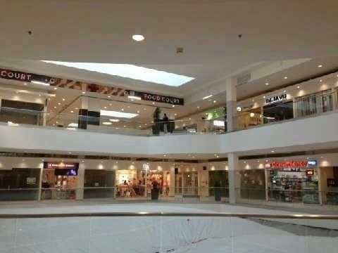 263 - 7181 Yonge St, Markham, L3T 0C7 | Image 2