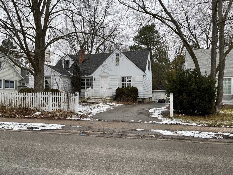 251 Richmond St, Richmond Hill, L4C3Y9 | Image 2