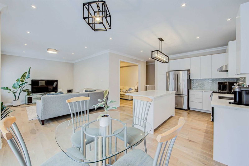 139 Kellington Tr, Whitchurch-Stouffville, L4A1X6 | Image 3