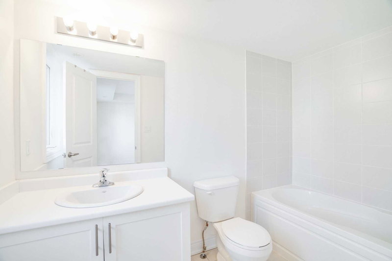 41 Hiawatha Crt, Vaughan, L4L0J2 | Image 3