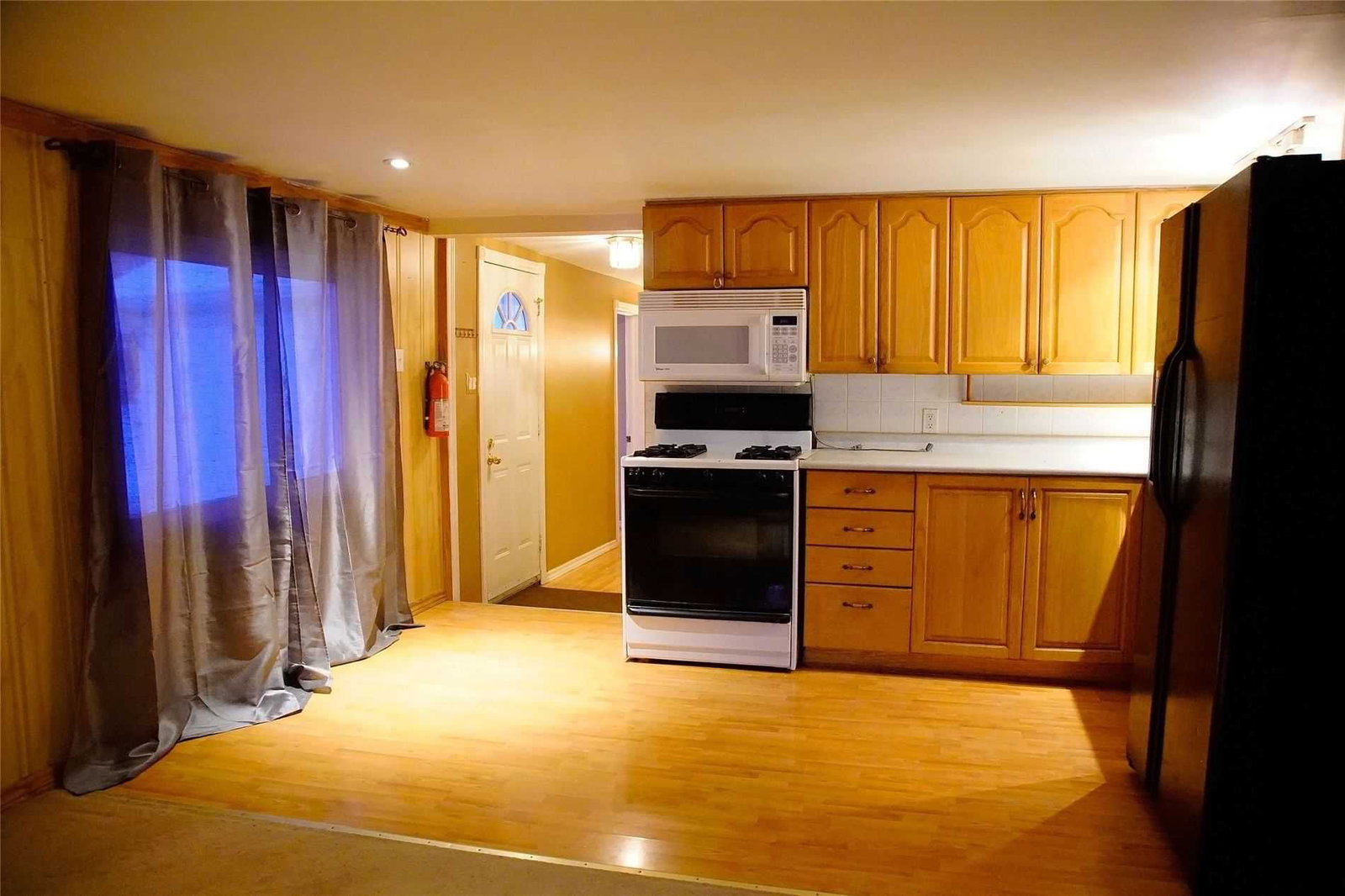 Listing Image 22