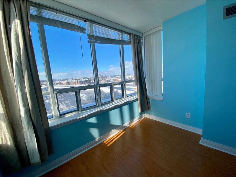 803 - 7363 Kennedy Rd, Markham, L3R 1G8 | Image 2