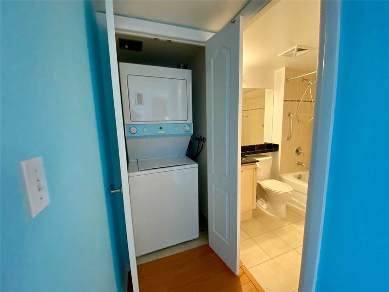 803 - 7363 Kennedy Rd, Markham, L3R 1G8 | Image 3