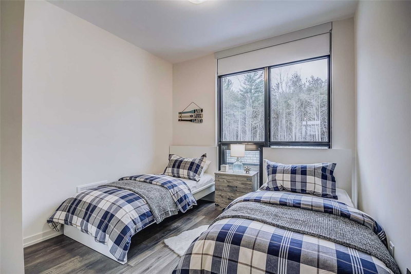 3779 Riva Ave, Innisfil, L9S 3M3 | Image 2