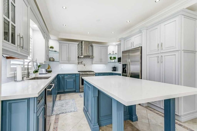 129 Golden Tulip Cres, Markham, L6C1W5 | Image 2