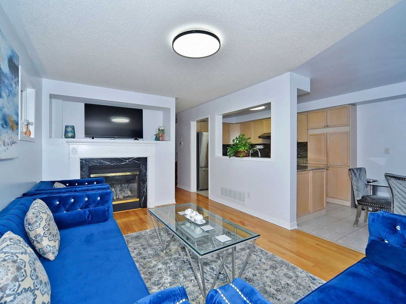 20 National Pine Dr, Vaughan, L6A3M1 | Image 3