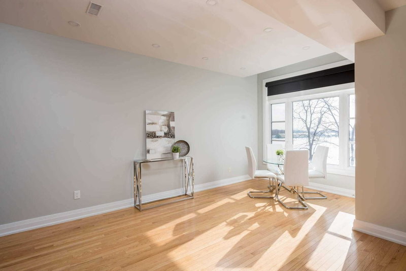 40 - 8167 Kipling Ave, Vaughan, L4L 0G4 | Image 2