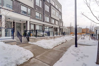 Townhouse sold at 69-400 Alex Gardner Circle, Aurora, Aurora Heights, L4G3G5 - MLS: N5496618