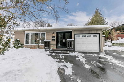 Detached House sold at 101 Orchard Heights Boulevard, Aurora, Aurora Heights, L4G2Z7 - MLS: N5496731