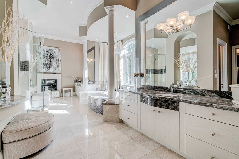 29 Moraine Forest Tr, Whitchurch-Stouffville, L4A7X5 | Image 3