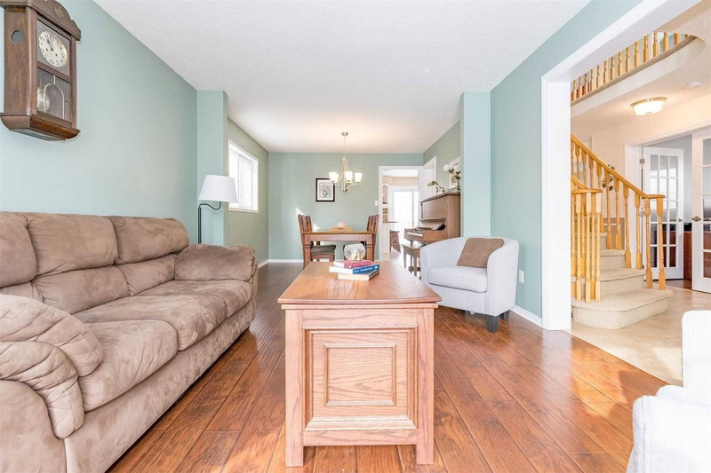 1128 Corrie St, Innisfil, L9S 1W9 | Image 3