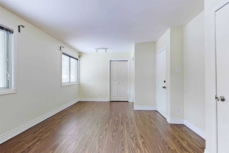 389 Becker Rd, Richmond Hill, L4C2S3 | Image 2