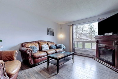 Townhouse sold at 13-40 East Street, Georgina, Ontario, L0E1R0 - Sutton & Jackson's Point - MLS: N5503930