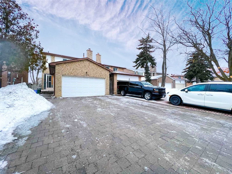 135 Appleby Cres, Markham, L3R4L1 | Image 2