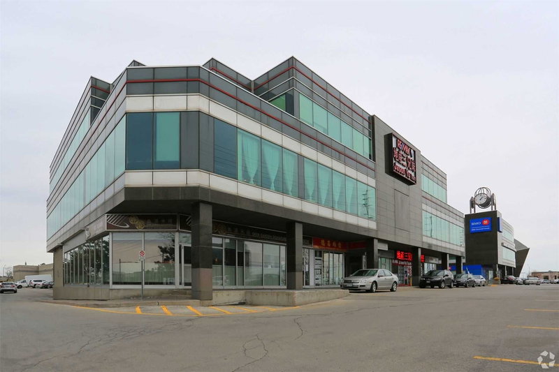 323&325 - 550 Highway 7 E, Richmond Hill, L4B 3Z4 | Image 2