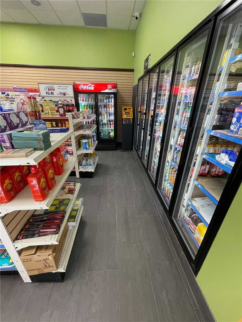 C6 - 1410 Major Mackenzie Dr W, Vaughan, L6A4H6 | Image 3