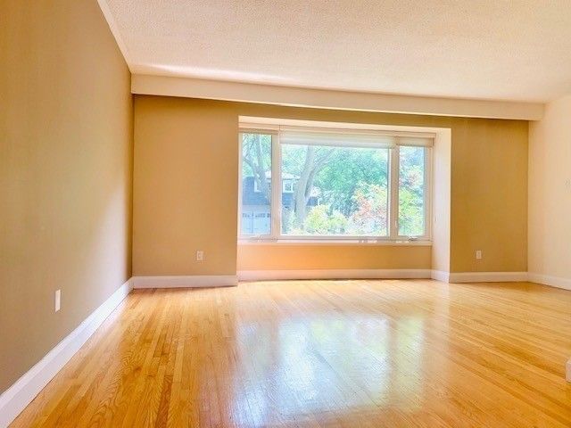 88 Dawn Hill Tr, Markham, L3T3B3 | Image 3