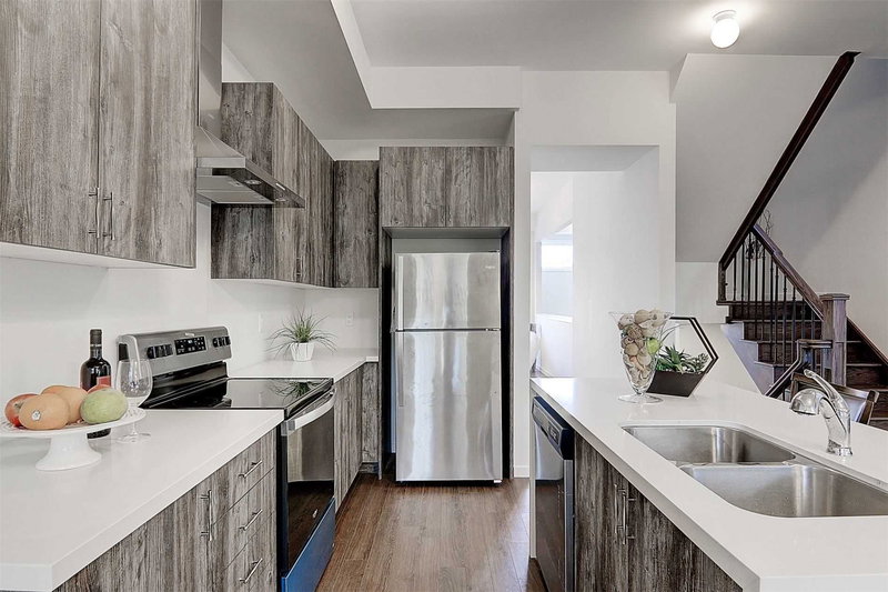 13 Armillo Pl, Markham, L6B 0V5 | Image 2