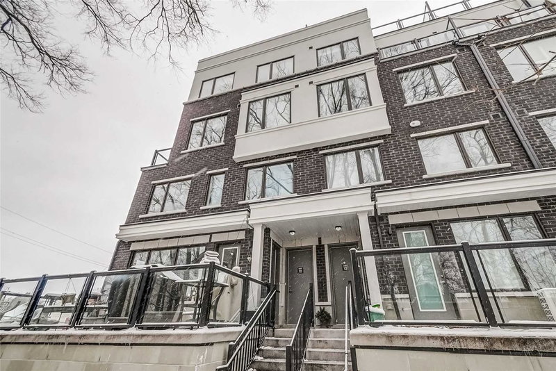 10 - 100 Alex Gardner Circ, Aurora, L4G1N4 | Image 2