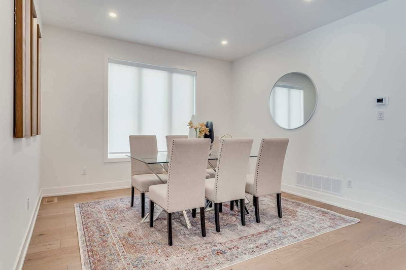 18 Victoria Dr, Uxbridge, L9P 1G8 | Image 3