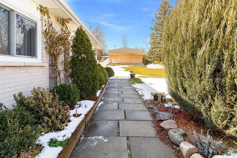 27 Jamieson Dr, Adjala-Tosorontio, L0N 1R0 | Image 3