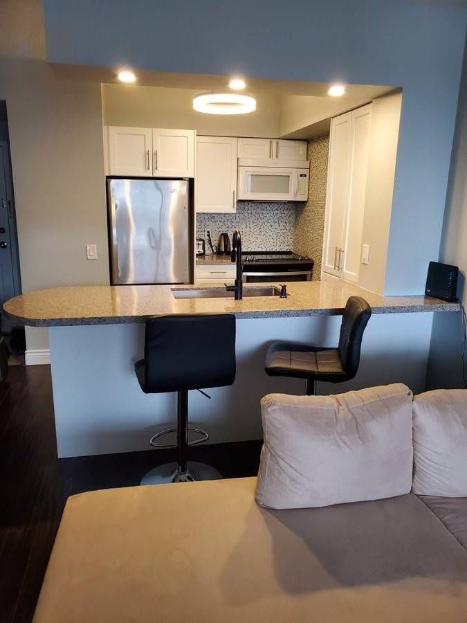 312 - 7398 Yonge St, Vaughan, L4J8J2 | Image 3