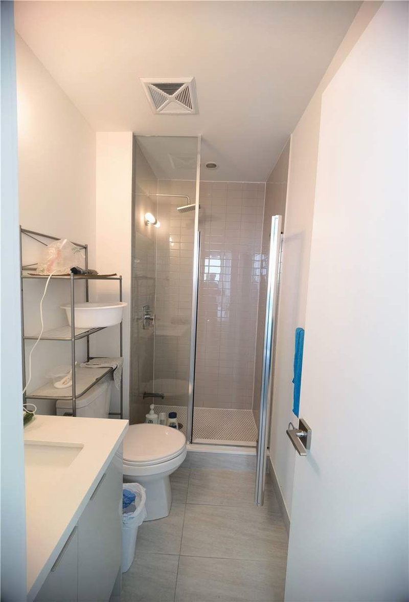 527 - 2908 Highway 7 Rd, Vaughan, L4K 0K5 | Image 2