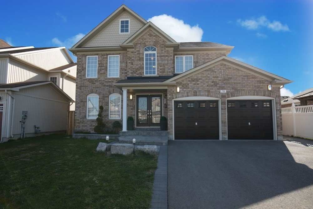 Detached House sold at 38 Viscount Way, East Gwillimbury, Mt Albert, L0G1M0 - MLS: N5543196