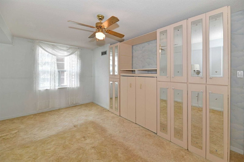 1004 - 50 Inverlochy Blvd, Markham, L3T4T6 | Image 3