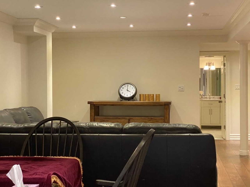 Bsmt - 9 Wiley Ave, Richmond Hill, L4S0C6 | Image 3