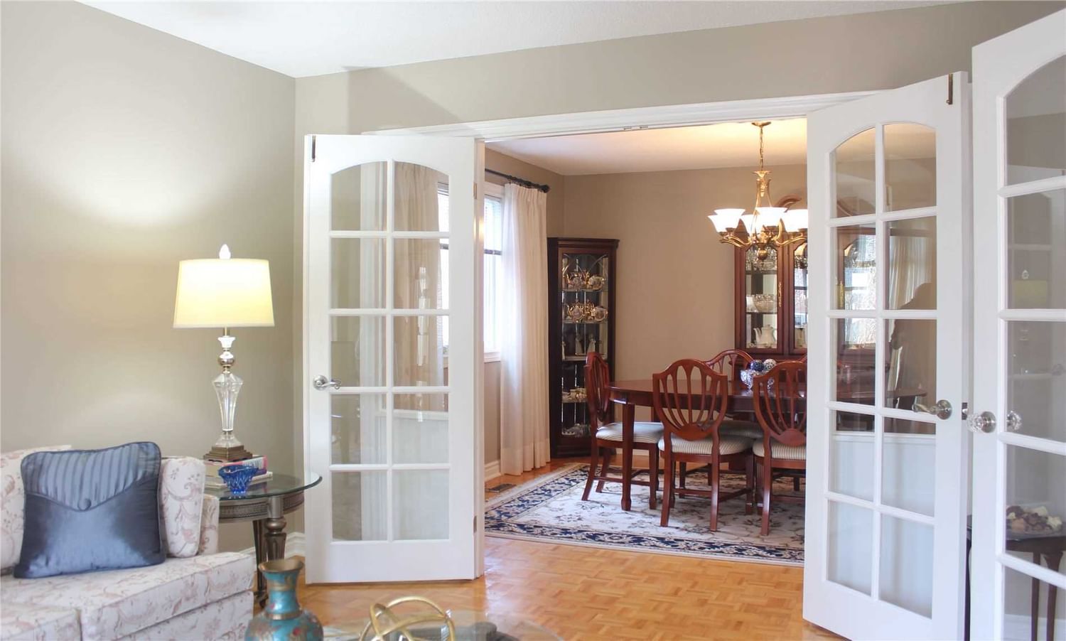Listing Image 7
