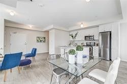 10 - 100 Alex Gardner Circ, Aurora, L4G1N4 | Image 3