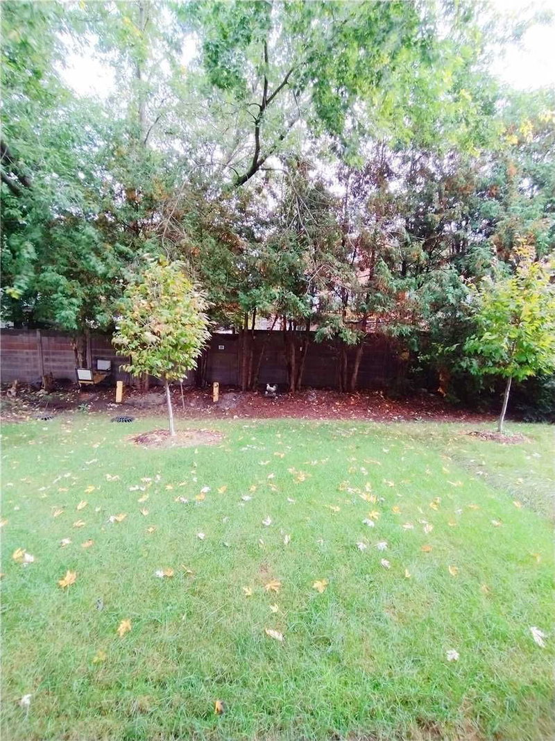 61 Harold Lawrie Lane, Markham, L3T0E8 | Image 2