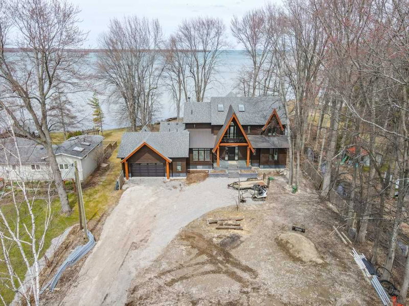 178 Moores Beach Rd, Georgina, L0E1N0 | Image 2