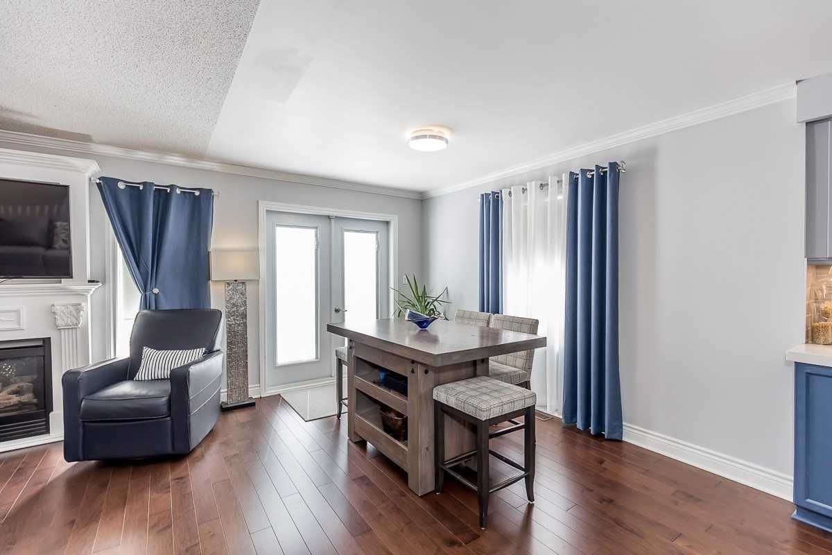Listing Image 10