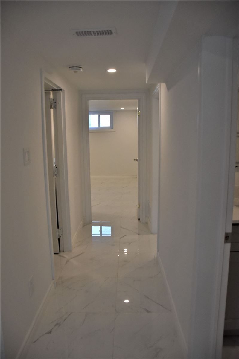 Basemen - 185 Taylor Mills Dr N, Richmond Hill, L4C2T5 | Image 3