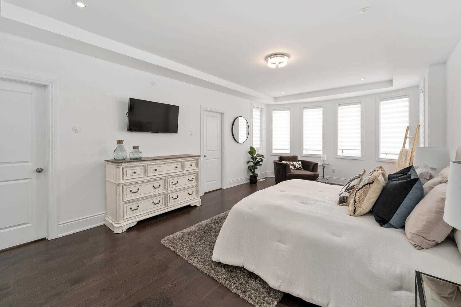 Detached House sold at 73 Wilkie Avenue, King, Ontario, L7B0P1 - Nobleton - MLS: N5557541