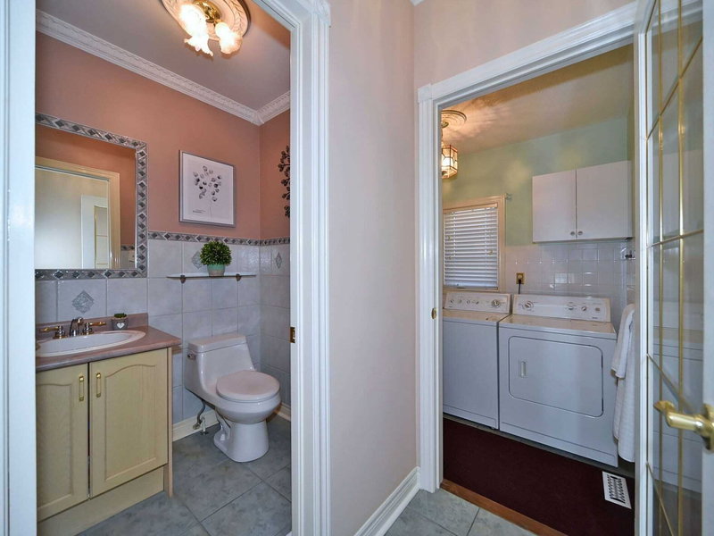 379 Sonoma Blvd, Vaughan, L4H1S1 | Image 3