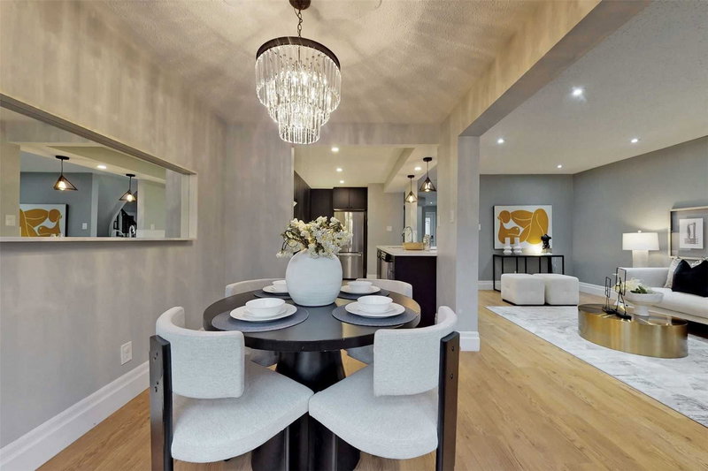 17 Old Wellington St, Markham, L3P5E3 | Image 2